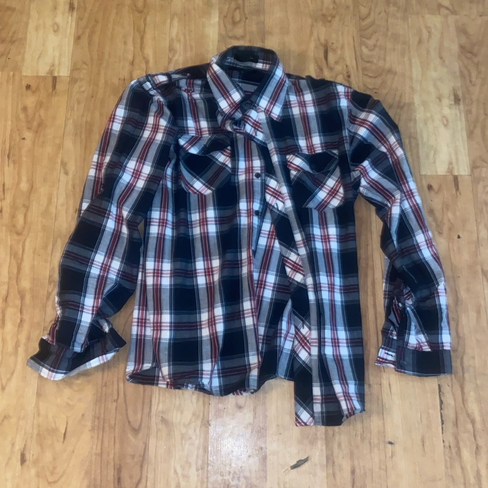 size medium black red and white flannel